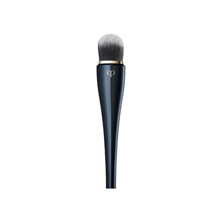 Clé de Peau Beauté Light Coverage Foundation Brush