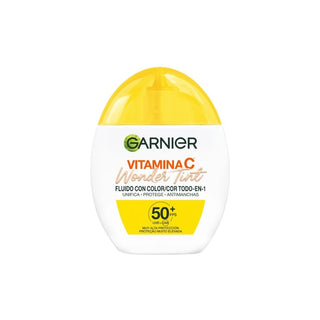 GARNIER Vitamina C Wonder Tint Fluido Con Color SPF50 Light