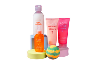 I Love All Of You Set I Love: Coconut Kisses Hydrating Body Lotion + Pina Colada Bath Bomb + Golden Sands Refreshing Body Spray + Sweet Treats Hydrating Shower Gel For All Skin Types + Cosy Night's Hydrating Shower Gel For All Skin Types