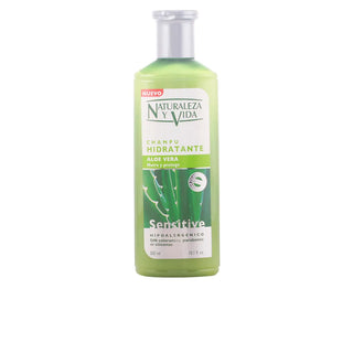 Naturaleza y Vida Moisturizing Sensitive Shampoo