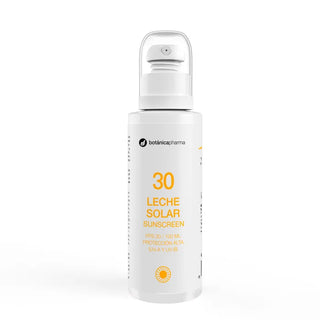 BOTÁNICAPHARMA Sunscreen Milk Spray SPF30+