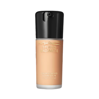 MAC Studio Radiance Serum Foundation C4