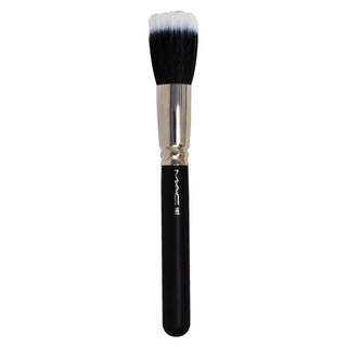 MAC Synthetic Powder Brush 187S