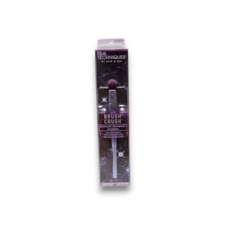 Real Techniques Crush Eyeshadow Brush No. 305