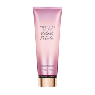 Victoria`s Secret Velvet Petals La Creme Nourishing Body Lotion