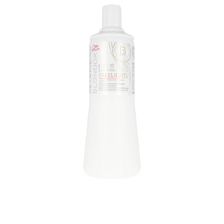 Wella Professionals Blondor Freelight For Color Refreshing Hair Oxidant Lotion 40 vol Hair Colour